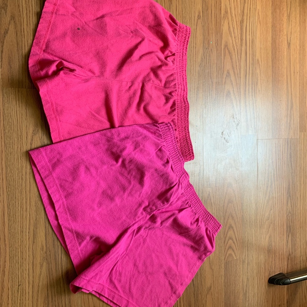 basic shorts - Picture 2 of 3